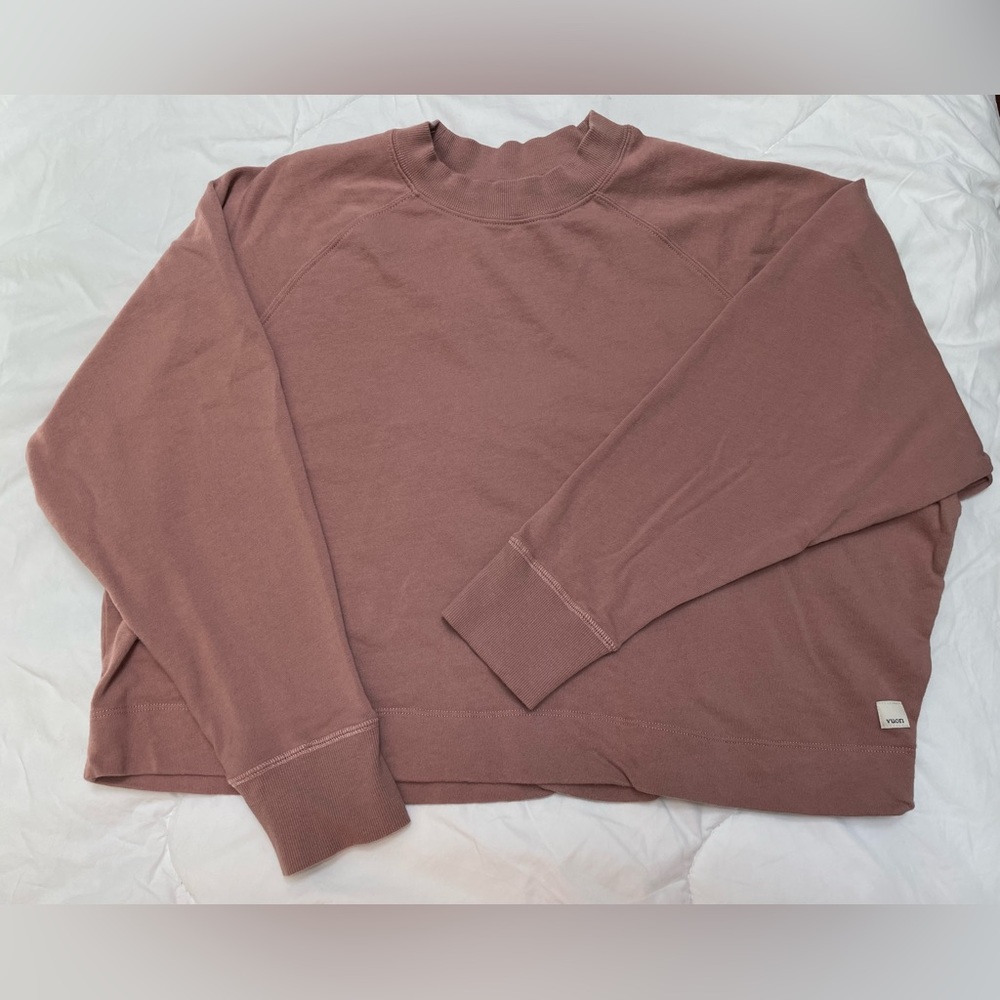 Vuori // Medium // Rose Cropped Sweatshirt